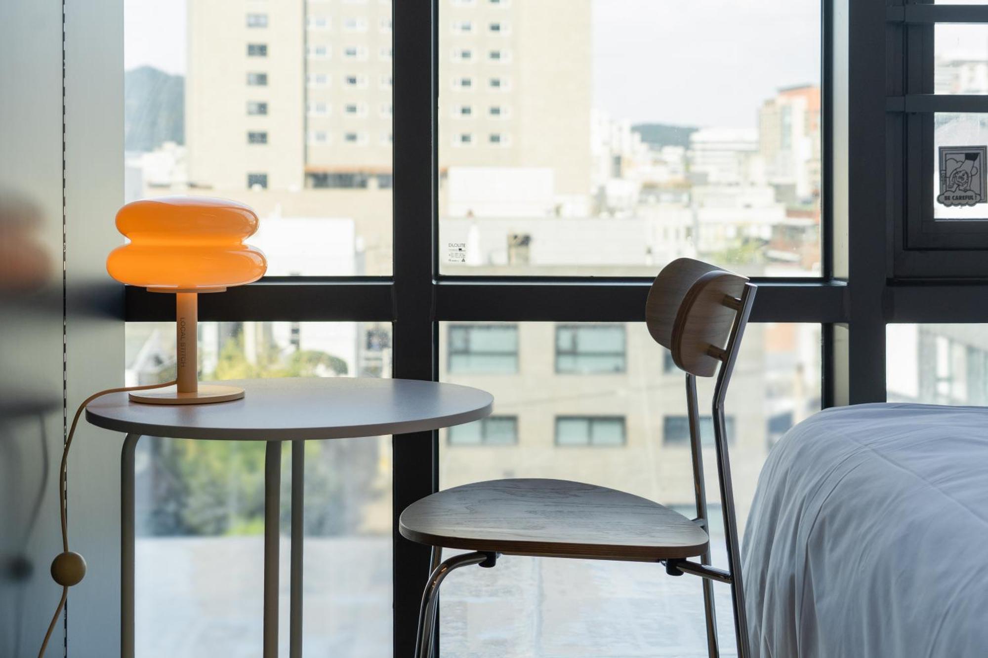 Local Stitch Creator Town Seogyo Hotell Seoul Rum bild